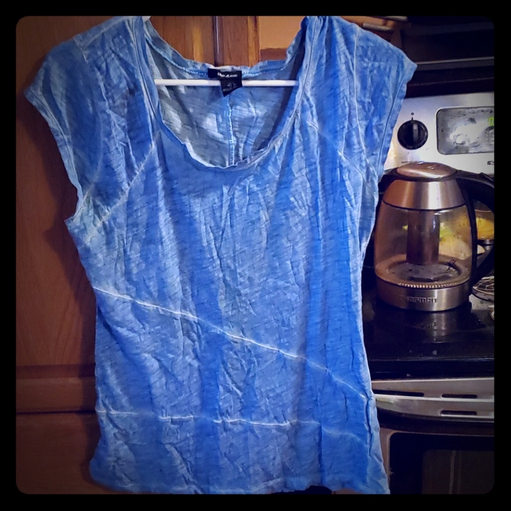 T- shirt